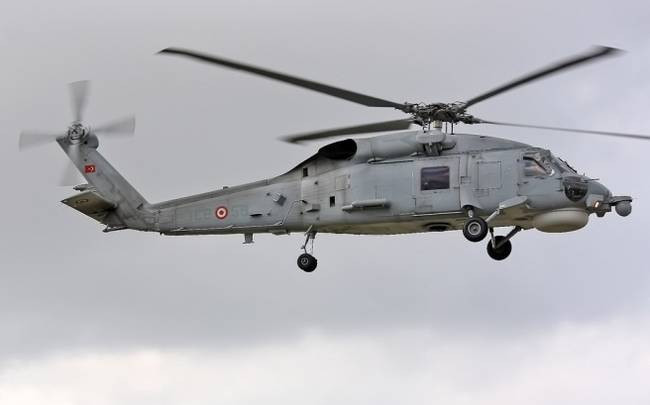 Τουρκικό ελικόπτερο S-70 χτυπήθηκε από αμερικανικό βλήμα